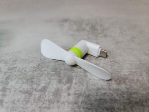 【安い、軽い、小さい】ハンディファンの代わりにプロペラファン買ったのだ